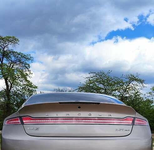 Бежевий Лінкольн MKZ, об'ємом двигуна 2 л та пробігом 107 тис. км за 21000 $, фото 2 на Automoto.ua