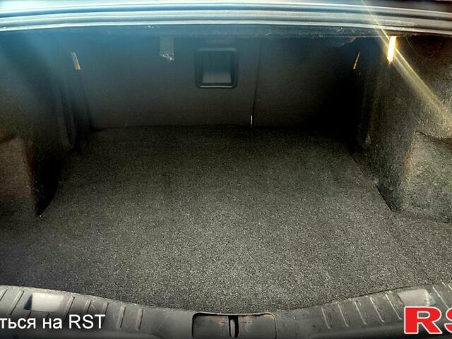 Чорний Лінкольн MKZ, об'ємом двигуна 2 л та пробігом 232 тис. км за 11000 $, фото 6 на Automoto.ua