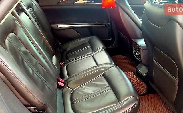 Чорний Лінкольн MKZ, об'ємом двигуна 2 л та пробігом 232 тис. км за 11000 $, фото 2 на Automoto.ua