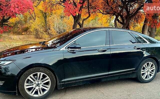 Чорний Лінкольн MKZ, об'ємом двигуна 2 л та пробігом 232 тис. км за 11000 $, фото 6 на Automoto.ua