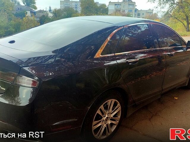 Чорний Лінкольн MKZ, об'ємом двигуна 2 л та пробігом 232 тис. км за 11000 $, фото 10 на Automoto.ua