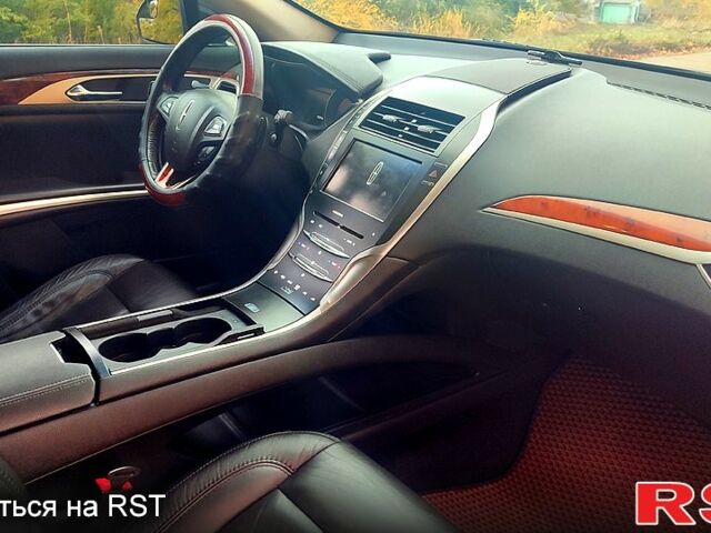 Чорний Лінкольн MKZ, об'ємом двигуна 2 л та пробігом 232 тис. км за 11000 $, фото 3 на Automoto.ua