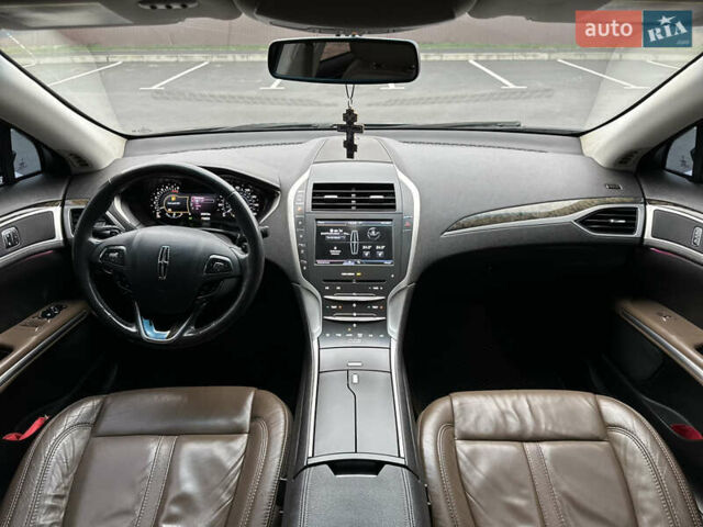 Черный Линкольн МКЗ, объемом двигателя 2 л и пробегом 209 тыс. км за 10000 $, фото 24 на Automoto.ua