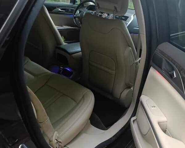 Черный Линкольн МКЗ, объемом двигателя 2 л и пробегом 242 тыс. км за 12800 $, фото 16 на Automoto.ua