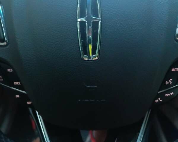 Черный Линкольн МКЗ, объемом двигателя 2 л и пробегом 242 тыс. км за 12800 $, фото 25 на Automoto.ua