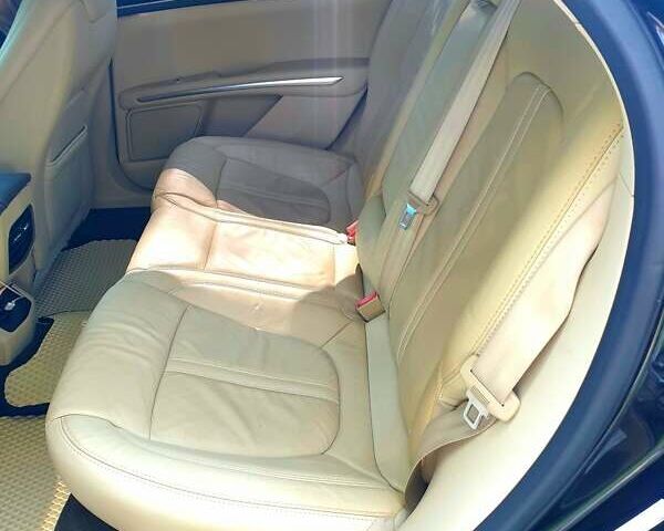 Чорний Лінкольн MKZ, об'ємом двигуна 2 л та пробігом 250 тис. км за 12000 $, фото 10 на Automoto.ua