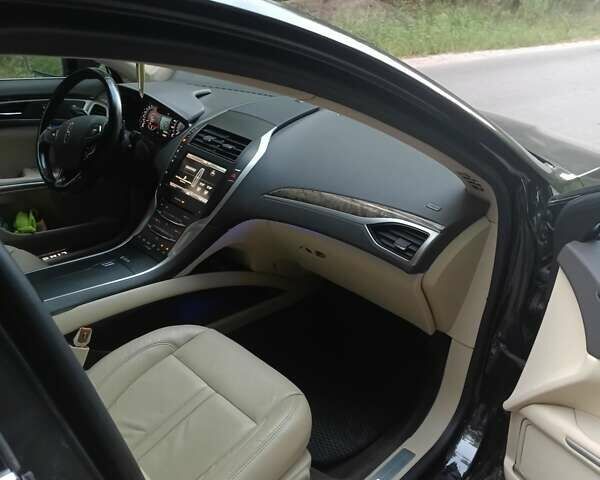 Черный Линкольн МКЗ, объемом двигателя 2 л и пробегом 242 тыс. км за 12800 $, фото 17 на Automoto.ua