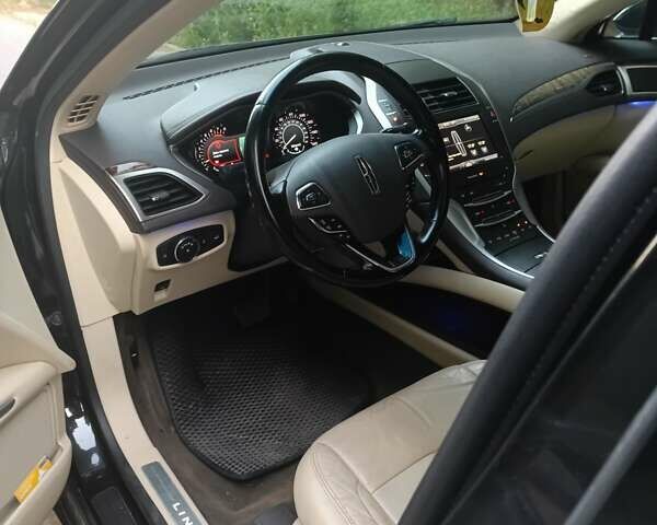 Черный Линкольн МКЗ, объемом двигателя 2 л и пробегом 242 тыс. км за 12800 $, фото 23 на Automoto.ua