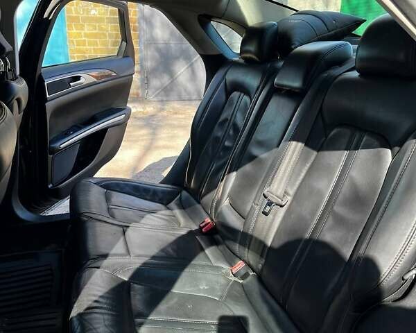 Черный Линкольн МКЗ, объемом двигателя 2 л и пробегом 170 тыс. км за 15999 $, фото 32 на Automoto.ua