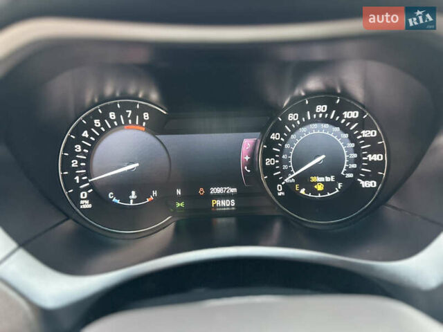 Черный Линкольн МКЗ, объемом двигателя 2 л и пробегом 209 тыс. км за 10000 $, фото 37 на Automoto.ua