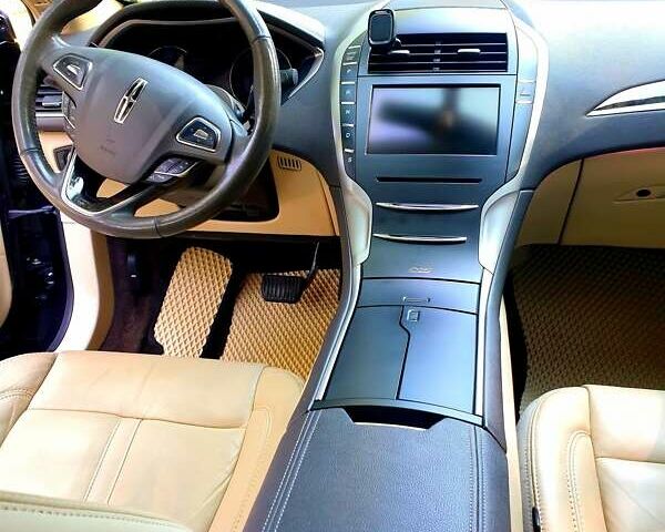 Чорний Лінкольн MKZ, об'ємом двигуна 2 л та пробігом 250 тис. км за 12000 $, фото 8 на Automoto.ua