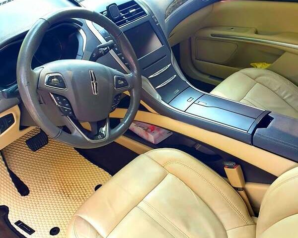 Чорний Лінкольн MKZ, об'ємом двигуна 2 л та пробігом 250 тис. км за 12000 $, фото 13 на Automoto.ua