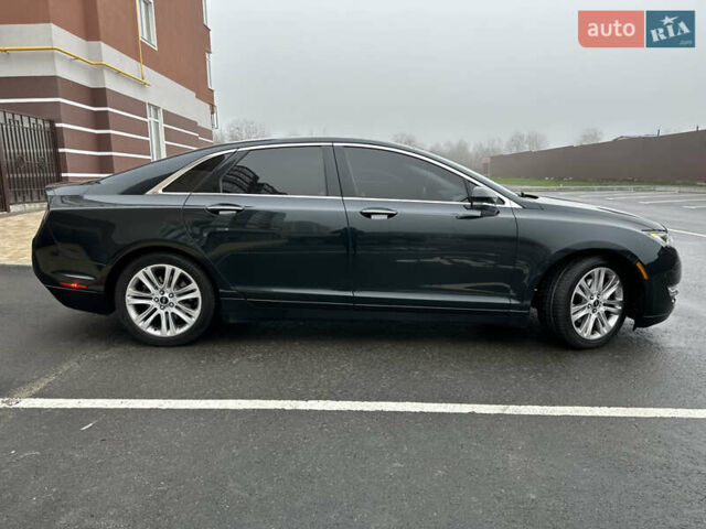 Черный Линкольн МКЗ, объемом двигателя 2 л и пробегом 209 тыс. км за 10000 $, фото 3 на Automoto.ua