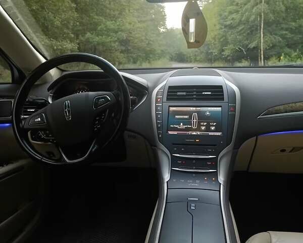 Черный Линкольн МКЗ, объемом двигателя 2 л и пробегом 242 тыс. км за 12800 $, фото 21 на Automoto.ua