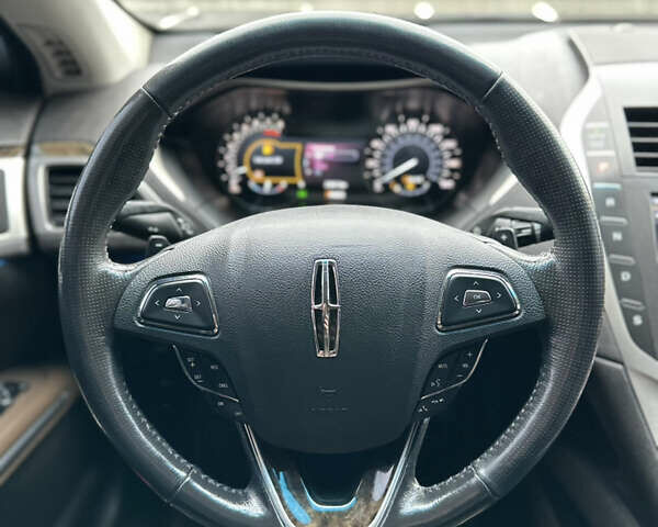 Черный Линкольн МКЗ, объемом двигателя 2 л и пробегом 209 тыс. км за 10000 $, фото 28 на Automoto.ua