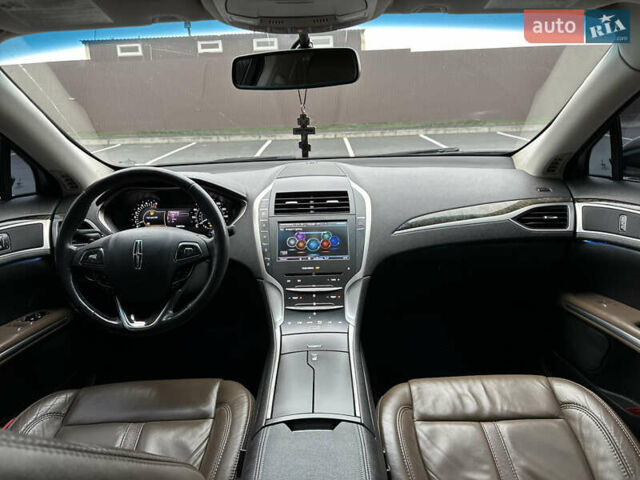 Черный Линкольн МКЗ, объемом двигателя 2 л и пробегом 209 тыс. км за 10000 $, фото 30 на Automoto.ua