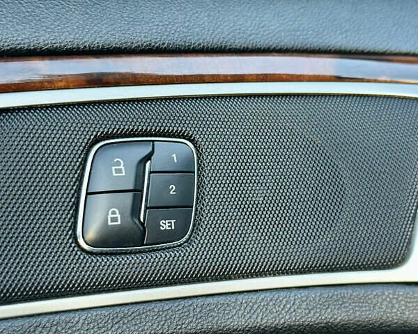 Чорний Лінкольн MKZ, об'ємом двигуна 2 л та пробігом 129 тис. км за 14000 $, фото 23 на Automoto.ua