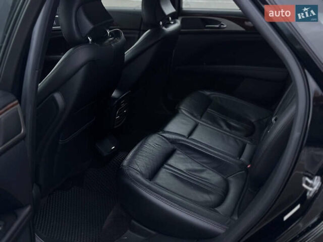 Черный Линкольн МКЗ, объемом двигателя 2 л и пробегом 323 тыс. км за 15900 $, фото 11 на Automoto.ua