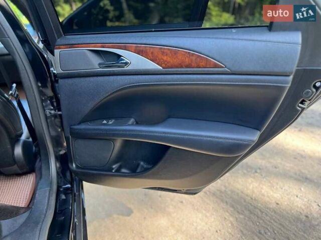 Черный Линкольн МКЗ, объемом двигателя 3 л и пробегом 185 тыс. км за 11900 $, фото 19 на Automoto.ua