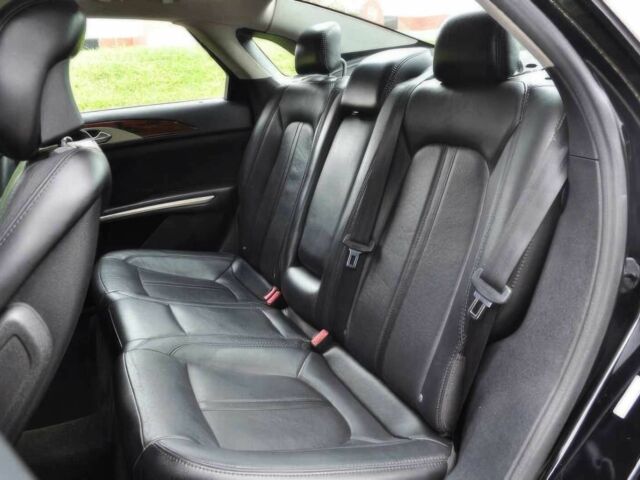 Чорний Лінкольн MKZ, об'ємом двигуна 3.7 л та пробігом 74 тис. км за 12300 $, фото 11 на Automoto.ua