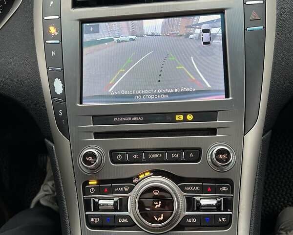 Черный Линкольн МКЗ, объемом двигателя 2 л и пробегом 190 тыс. км за 13500 $, фото 21 на Automoto.ua