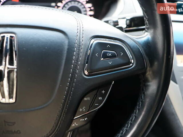 Черный Линкольн МКЗ, объемом двигателя 2 л и пробегом 152 тыс. км за 14900 $, фото 21 на Automoto.ua