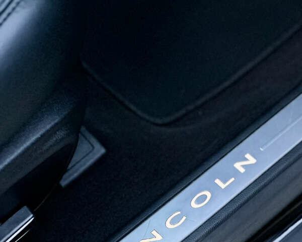 Чорний Лінкольн MKZ, об'ємом двигуна 2 л та пробігом 129 тис. км за 14000 $, фото 36 на Automoto.ua