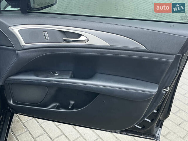 Чорний Лінкольн MKZ, об'ємом двигуна 2 л та пробігом 175 тис. км за 14500 $, фото 23 на Automoto.ua