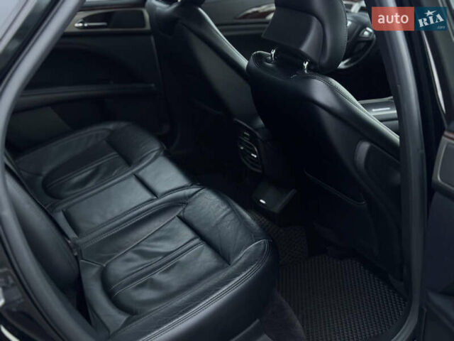 Черный Линкольн МКЗ, объемом двигателя 2 л и пробегом 323 тыс. км за 15900 $, фото 12 на Automoto.ua