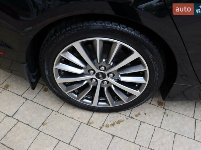 Черный Линкольн МКЗ, объемом двигателя 2 л и пробегом 152 тыс. км за 14900 $, фото 4 на Automoto.ua