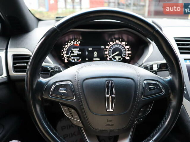 Черный Линкольн МКЗ, объемом двигателя 2 л и пробегом 152 тыс. км за 14900 $, фото 18 на Automoto.ua