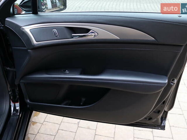 Черный Линкольн МКЗ, объемом двигателя 2 л и пробегом 152 тыс. км за 14900 $, фото 44 на Automoto.ua