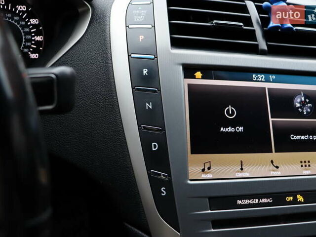 Черный Линкольн МКЗ, объемом двигателя 2 л и пробегом 152 тыс. км за 14900 $, фото 25 на Automoto.ua