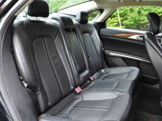 Чорний Лінкольн MKZ, об'ємом двигуна 3.7 л та пробігом 74 тис. км за 12300 $, фото 10 на Automoto.ua