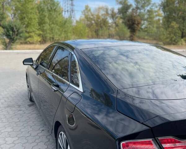 Черный Линкольн МКЗ, объемом двигателя 2 л и пробегом 245 тыс. км за 12500 $, фото 9 на Automoto.ua