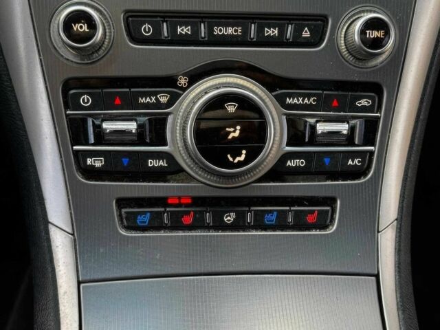 Черный Линкольн МКЗ, объемом двигателя 2 л и пробегом 61 тыс. км за 1900 $, фото 12 на Automoto.ua