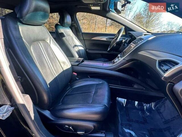 Черный Линкольн МКЗ, объемом двигателя 2 л и пробегом 115 тыс. км за 3000 $, фото 9 на Automoto.ua