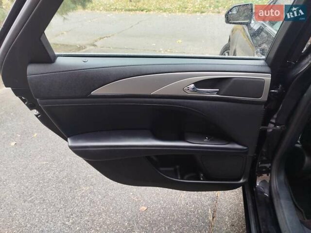 Чорний Лінкольн MKZ, об'ємом двигуна 0 л та пробігом 140 тис. км за 17500 $, фото 17 на Automoto.ua