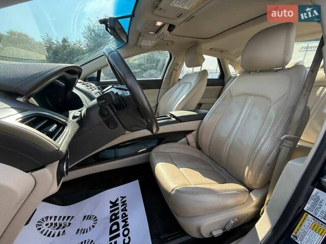 Чорний Лінкольн MKZ, об'ємом двигуна 2 л та пробігом 125 тис. км за 10200 $, фото 9 на Automoto.ua