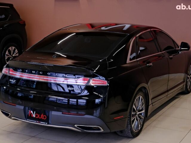 Черный Линкольн МКЗ, объемом двигателя 3 л и пробегом 144 тыс. км за 13900 $, фото 5 на Automoto.ua