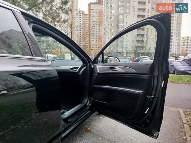 Чорний Лінкольн MKZ, об'ємом двигуна 0 л та пробігом 140 тис. км за 17500 $, фото 16 на Automoto.ua