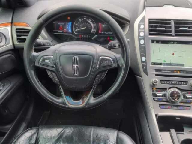 Черный Линкольн МКЗ, объемом двигателя 2 л и пробегом 53 тыс. км за 10000 $, фото 6 на Automoto.ua