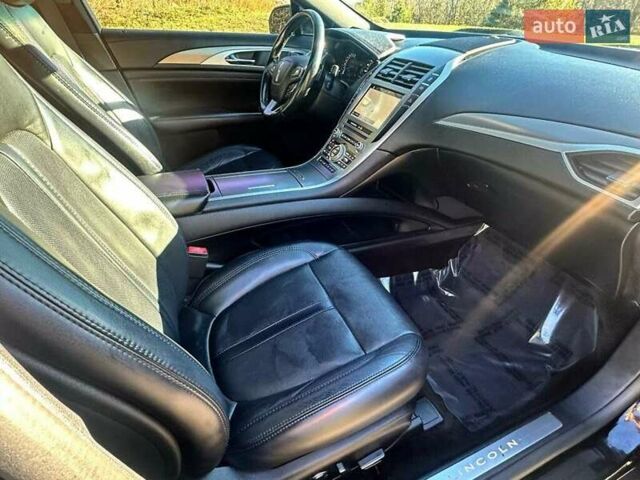 Черный Линкольн МКЗ, объемом двигателя 2 л и пробегом 115 тыс. км за 3000 $, фото 10 на Automoto.ua