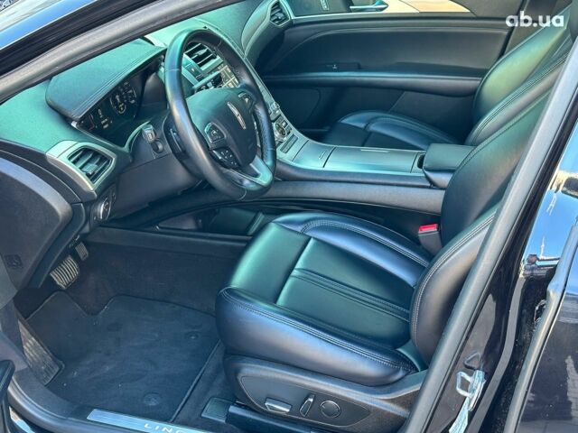 Чорний Лінкольн MKZ, об'ємом двигуна 2 л та пробігом 90 тис. км за 14990 $, фото 9 на Automoto.ua