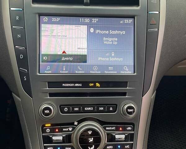 Чорний Лінкольн MKZ, об'ємом двигуна 2 л та пробігом 77 тис. км за 16200 $, фото 7 на Automoto.ua