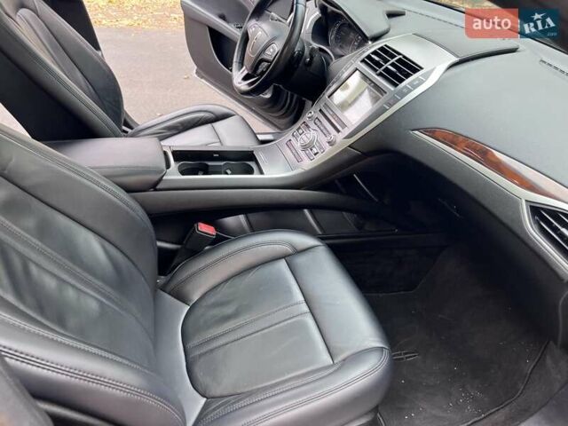 Черный Линкольн МКЗ, объемом двигателя 2 л и пробегом 95 тыс. км за 15400 $, фото 8 на Automoto.ua