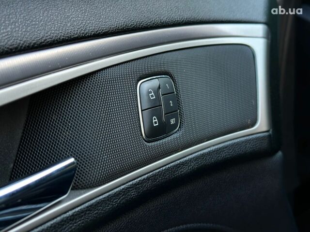 Чорний Лінкольн MKZ, об'ємом двигуна 2 л та пробігом 90 тис. км за 14990 $, фото 12 на Automoto.ua