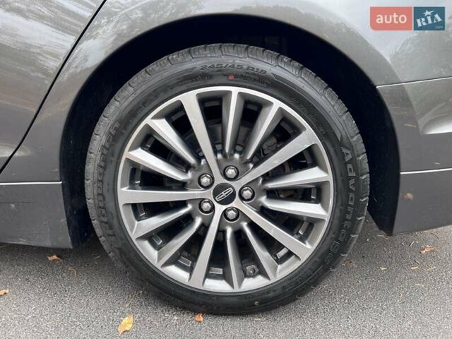 Черный Линкольн МКЗ, объемом двигателя 2 л и пробегом 95 тыс. км за 15400 $, фото 19 на Automoto.ua