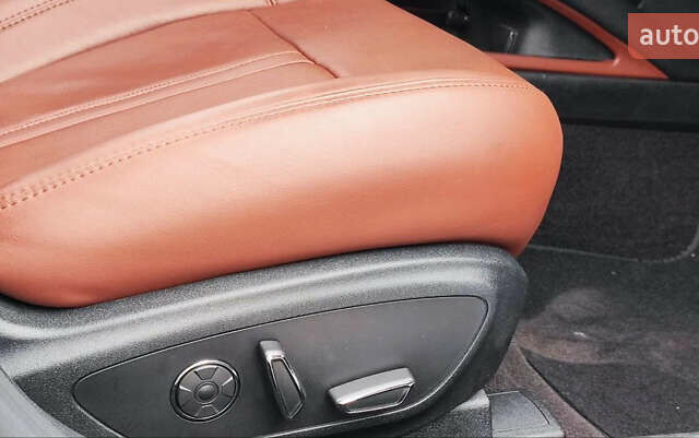 Чорний Лінкольн MKZ, об'ємом двигуна 2 л та пробігом 80 тис. км за 19500 $, фото 16 на Automoto.ua