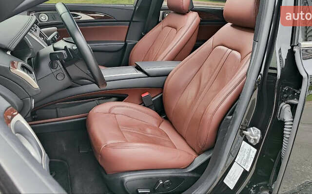 Чорний Лінкольн MKZ, об'ємом двигуна 2 л та пробігом 80 тис. км за 19500 $, фото 12 на Automoto.ua